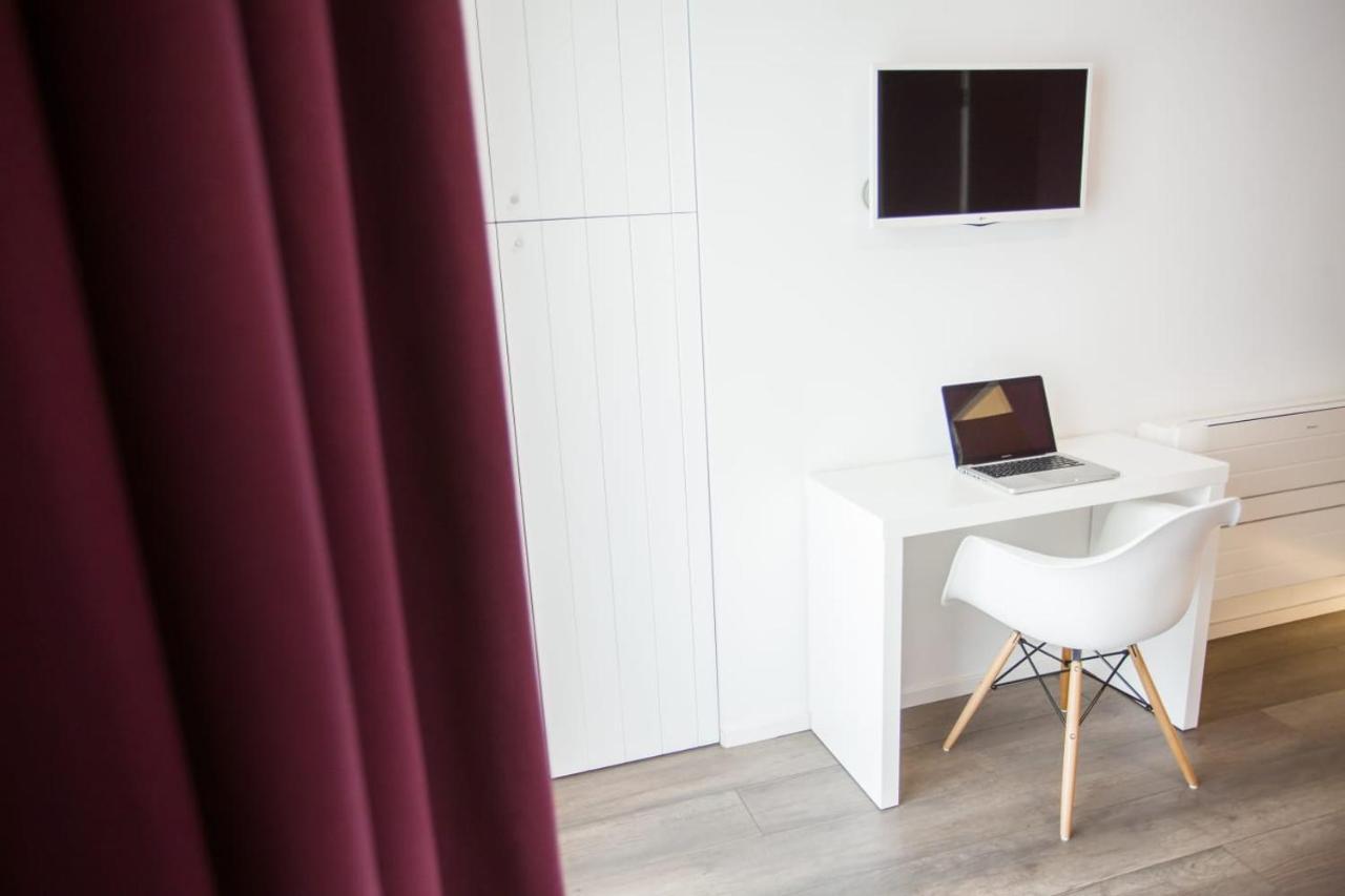 Dimora Mefite-Camere Con Bagno Privato E Self Check-In มาเตรา ภายนอก รูปภาพ