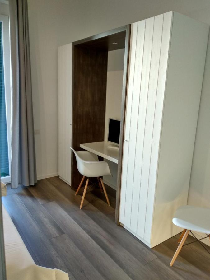Dimora Mefite-Camere Con Bagno Privato E Self Check-In มาเตรา ภายนอก รูปภาพ