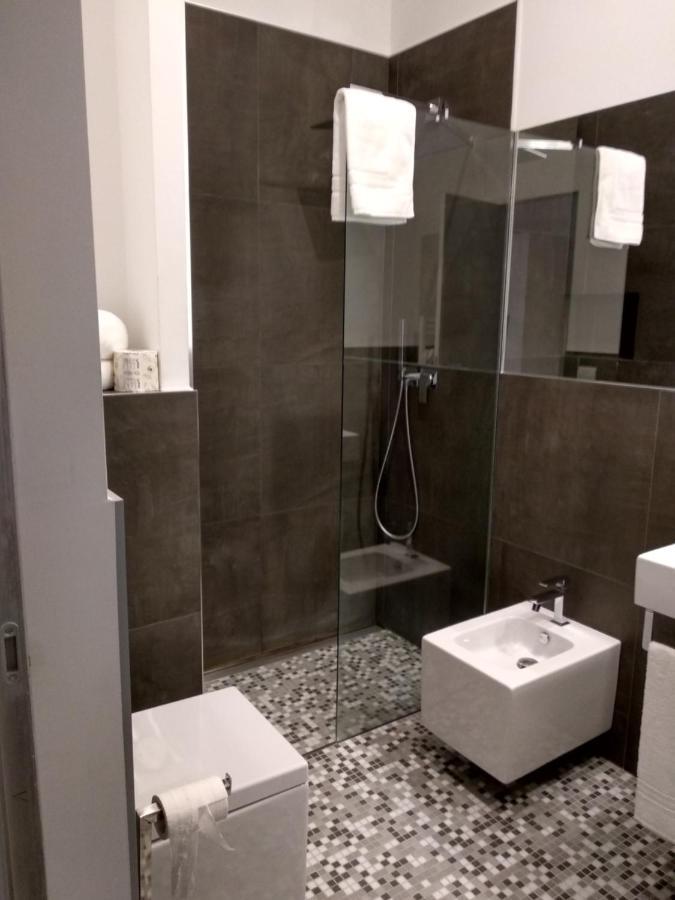 Dimora Mefite-Camere Con Bagno Privato E Self Check-In มาเตรา ภายนอก รูปภาพ